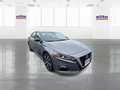 Used 2021 Nissan Altima 2.5 SR w/ SR Premium Package