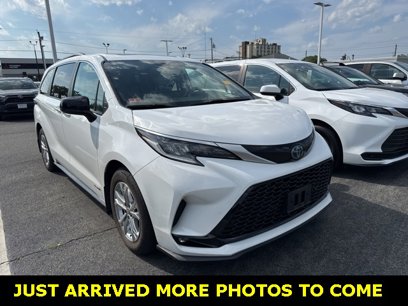 Used 2021 Toyota Sienna XSE