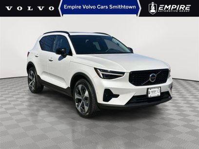 Certified 2025 Volvo XC40 B5 Plus w/ Protection Package Premier