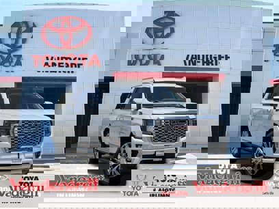 Used 2022 GMC Yukon XL Denali