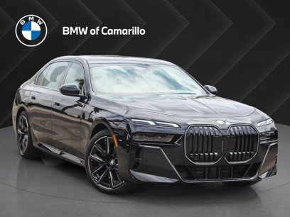 New 2025 BMW 740i w/ Premium Package