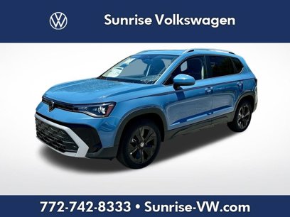New 2025 Volkswagen Taos SE