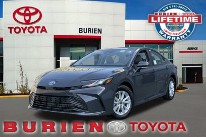 New 2025 Toyota Camry LE w/ Convenience Package