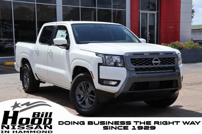 New 2025 Nissan Frontier SV w/ SV Convenience Package
