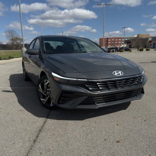 New 2025 Hyundai Elantra SEL