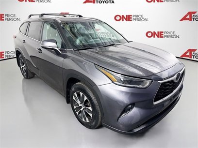 Used 2021 Toyota Highlander XLE