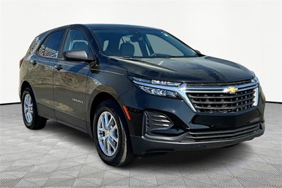 Used 2024 Chevrolet Equinox LS w/ LS Convenience Package