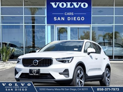 New 2025 Volvo XC40 B5 Core w/ Protection Package Premier