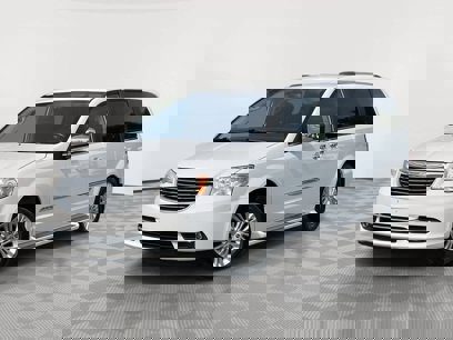 Used 2014 Chrysler Town & Country Limited