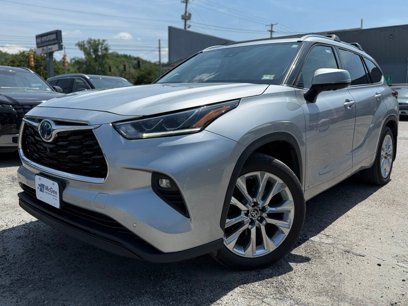 Used 2023 Toyota Highlander Limited