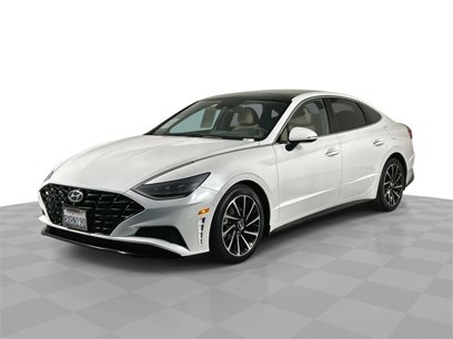 Used 2021 Hyundai Sonata Limited w/ Preferred Accessory Package