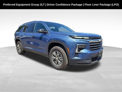Used 2025 Chevrolet Traverse LT w/ Driver Confidence Package