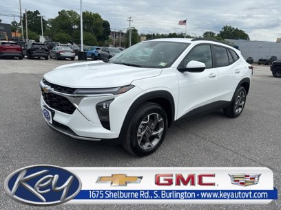 New 2025 Chevrolet Trax LT w/ LT Convenience Package