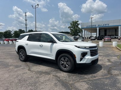 New 2025 Chevrolet Traverse LT