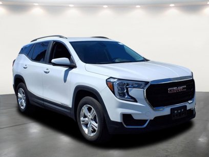 Used 2022 GMC Terrain SLE w/ Driver Convenience Package