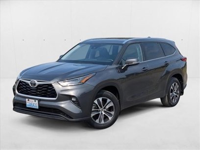Used 2021 Toyota Highlander XLE