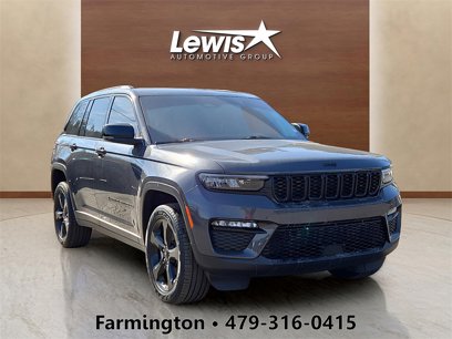 New 2023 Jeep Grand Cherokee Limited w/ Black Appearance Package