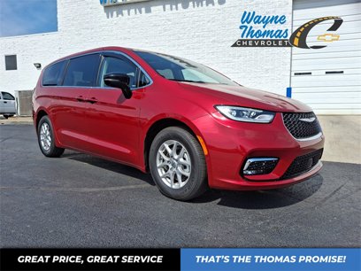 Used 2024 Chrysler Pacifica Touring-L