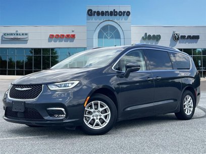 Used 2021 Chrysler Pacifica Touring-L