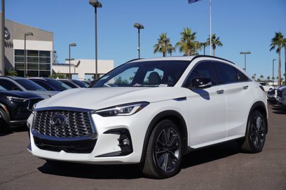 New 2025 INFINITI QX55 Essential