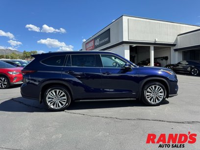 Used 2024 Toyota Highlander Platinum