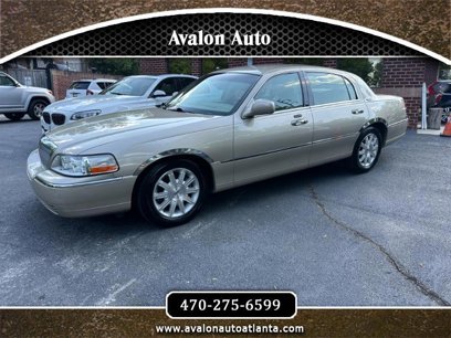 Used 2011 Lincoln Town Car Signature Limited