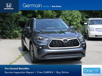 Used 2024 Toyota Highlander XLE