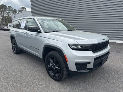 Used 2023 Jeep Grand Cherokee L Laredo
