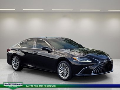 Used 2023 Lexus ES 350 w/ Luxury Package