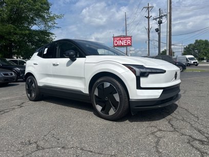 New 2025 Volvo EX30 Plus w/ Climate Package