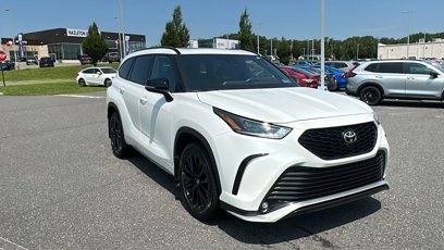 Used 2023 Toyota Highlander XSE