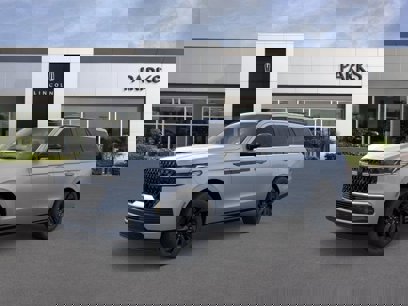 New 2025 Lincoln Navigator Reserve w/ Jet Appearance Package