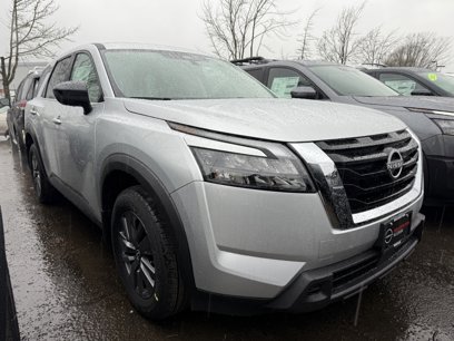 New 2025 Nissan Pathfinder S