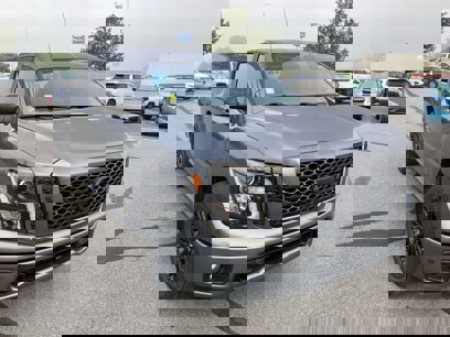 Used 2019 Nissan Titan SV w/ Midnight Edition