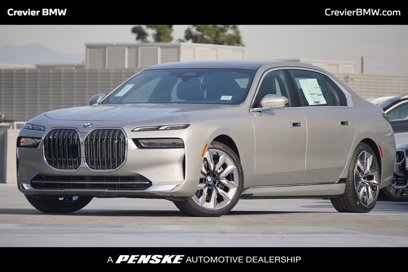 New 2024 BMW i7 xDrive60 w/ Premium Package