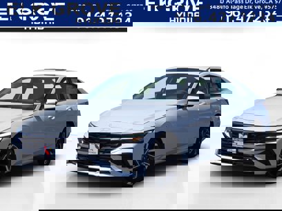 New 2025 Hyundai Elantra Limited