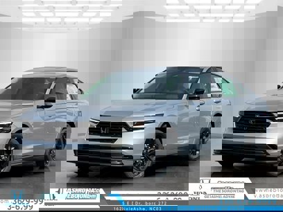 New 2025 Honda Accord SE