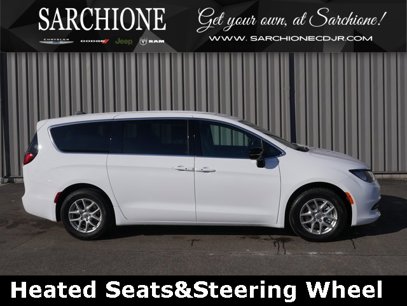 New 2025 Chrysler Voyager LX
