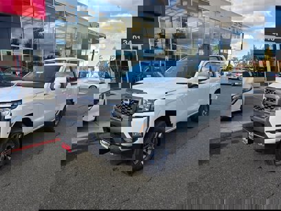 New 2025 Nissan Frontier SV w/ SV Convenience Package