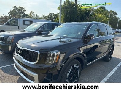Certified 2024 Kia Telluride EX w/ EX Captain's Chair Package