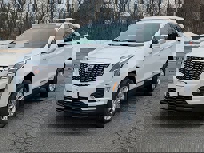 New 2025 Cadillac XT5 Luxury w/ LPO, Floor Liner Package