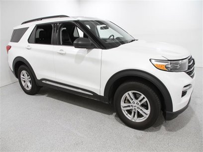 Certified 2024 Ford Explorer XLT w/ Equipment Group 202A