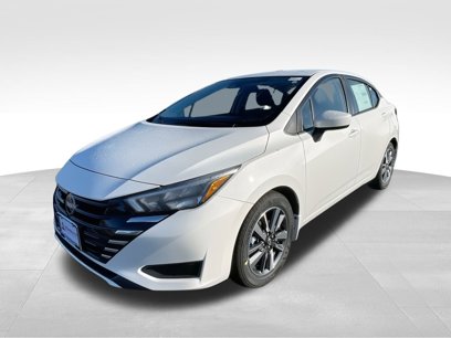 New 2025 Nissan Versa SV w/ Trunk Package