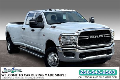 New 2024 RAM 3500 Tradesman w/ Chrome Appearance Group