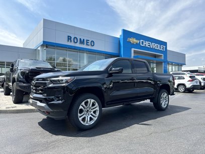 New 2024 Chevrolet Colorado Z71 w/ LPO, Dark Essentials Package