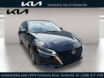 Used 2023 Nissan Altima 2.5 SV w/ SV Premium Package