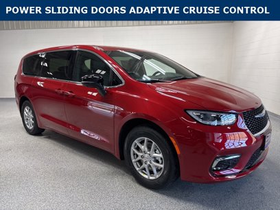 New 2025 Chrysler Pacifica Select