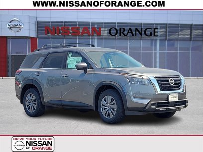 New 2025 Nissan Pathfinder SV