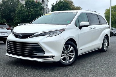 Used 2021 Toyota Sienna Limited