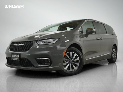 Used 2022 Chrysler Pacifica Limited